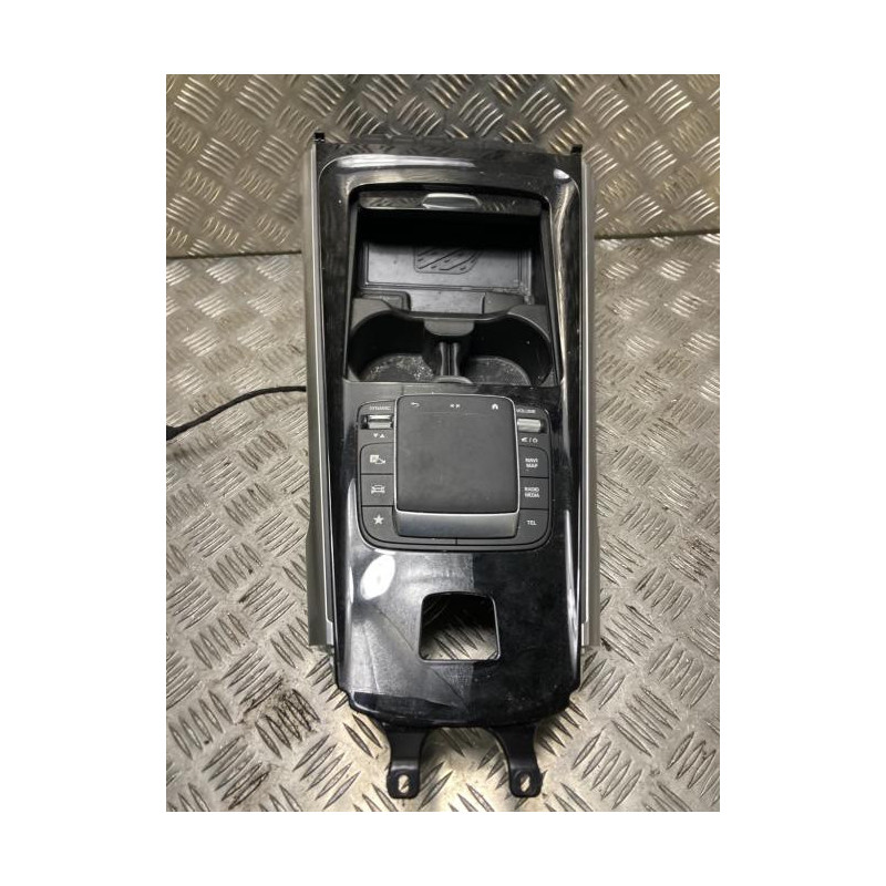 Console central (interieur plastique) MERCEDES CLASSE GLB 247 d’occasion