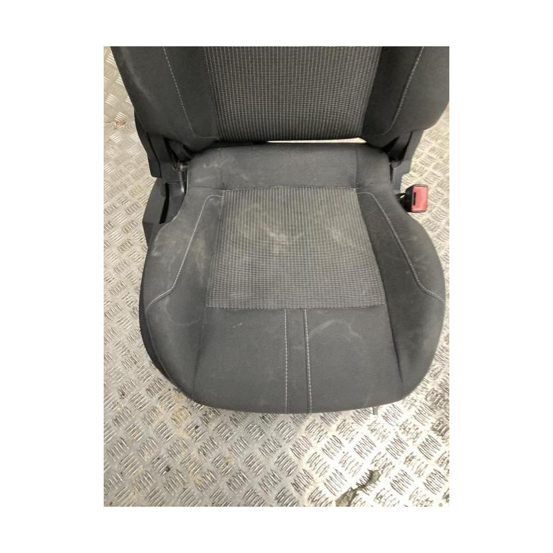 Siege avant droit FORD B-MAX d’occasion