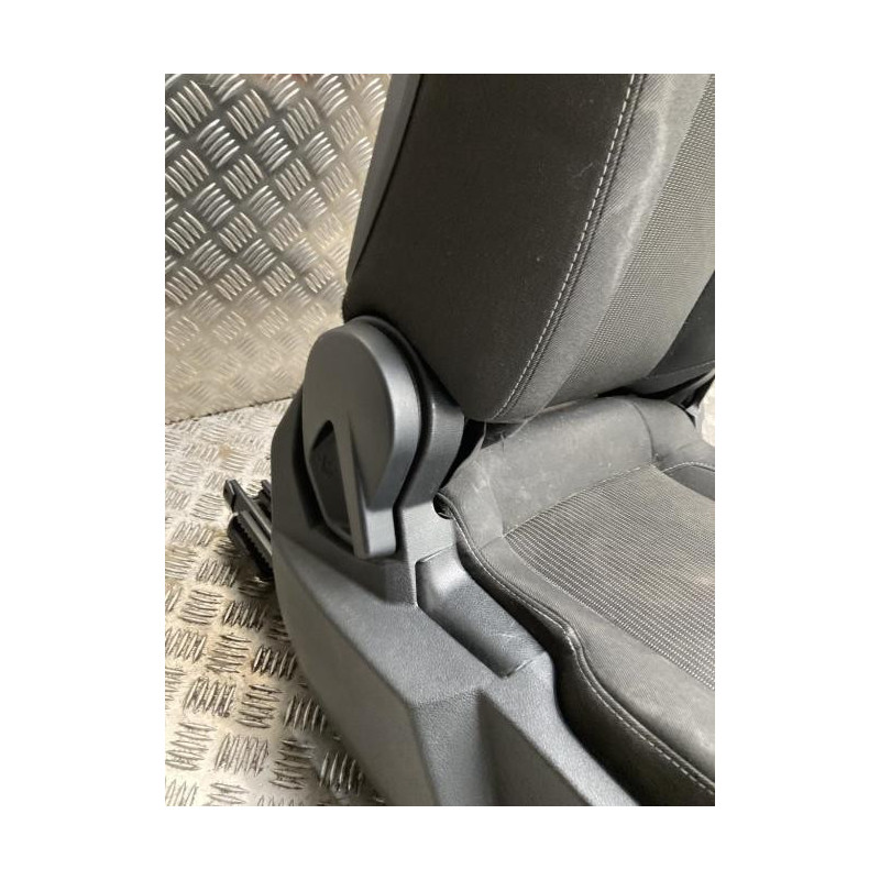 Siege avant droit FORD B-MAX d’occasion