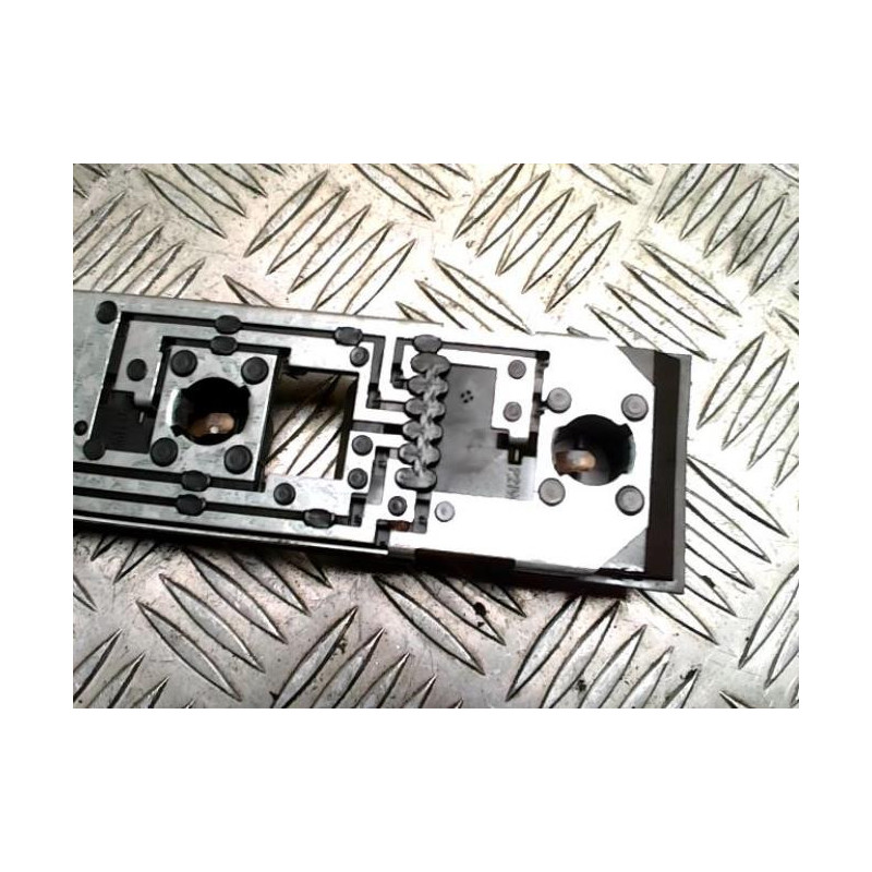 Platine feu arriere gauche MINI MINI 1 R50/R53 PHASE 1 d’occasion