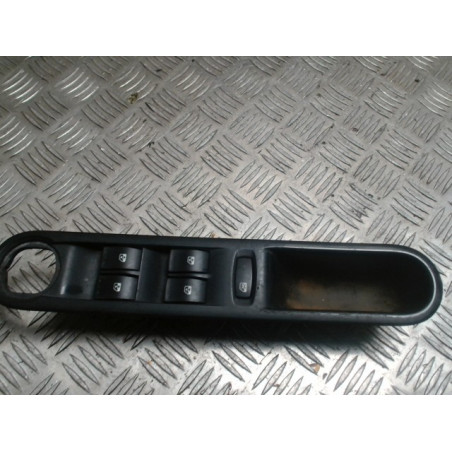 Interrupteur de leve vitre avant gauche RENAULT ESPACE 4 PHASE 1 d’occasion