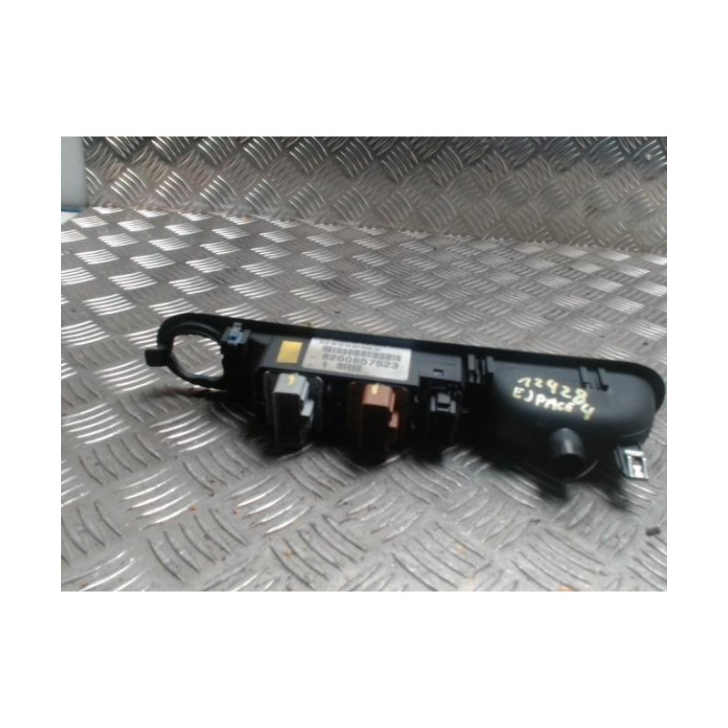 Interrupteur de leve vitre avant gauche RENAULT ESPACE 4 PHASE 1 d’occasion