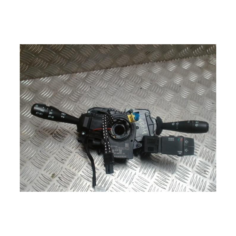 Com (Bloc Contacteur Tournant+Commodo Essuie Glace+Commodo Phare) RENAULT CLIO 4 PHASE 1 d’occasion