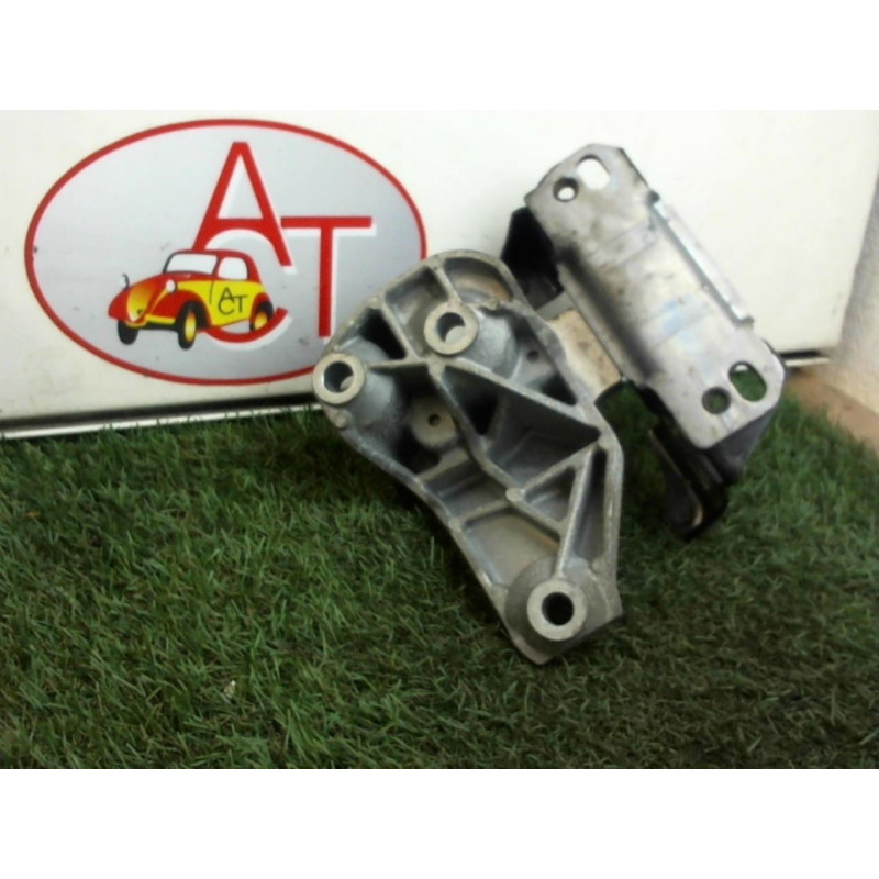 Support moteur. FORD FIESTA VI d’occasion