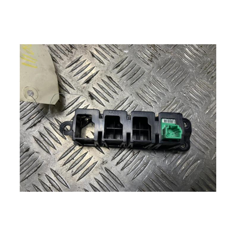 Bouton/Interrupteur NISSAN JUKE 1 PHASE 2 d’occasion