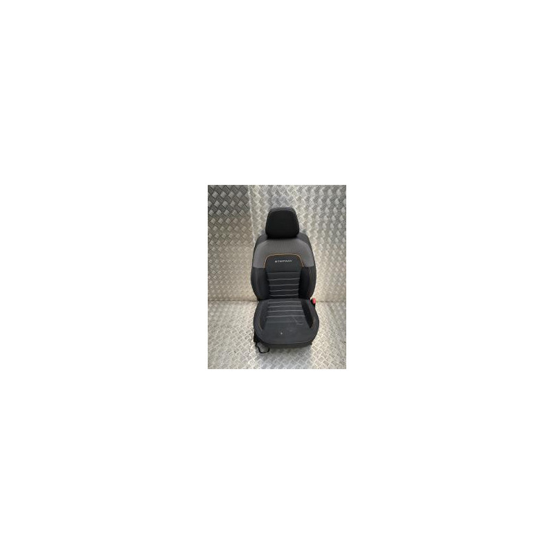 Siege avant droit DACIA SANDERO 3 d’occasion