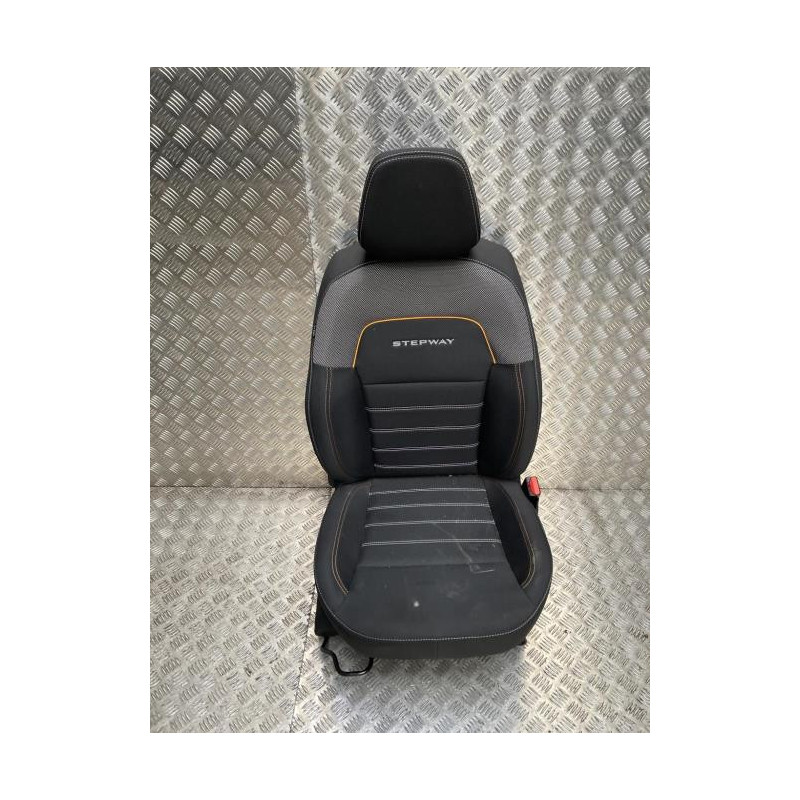 Siege avant droit DACIA SANDERO 3 d’occasion