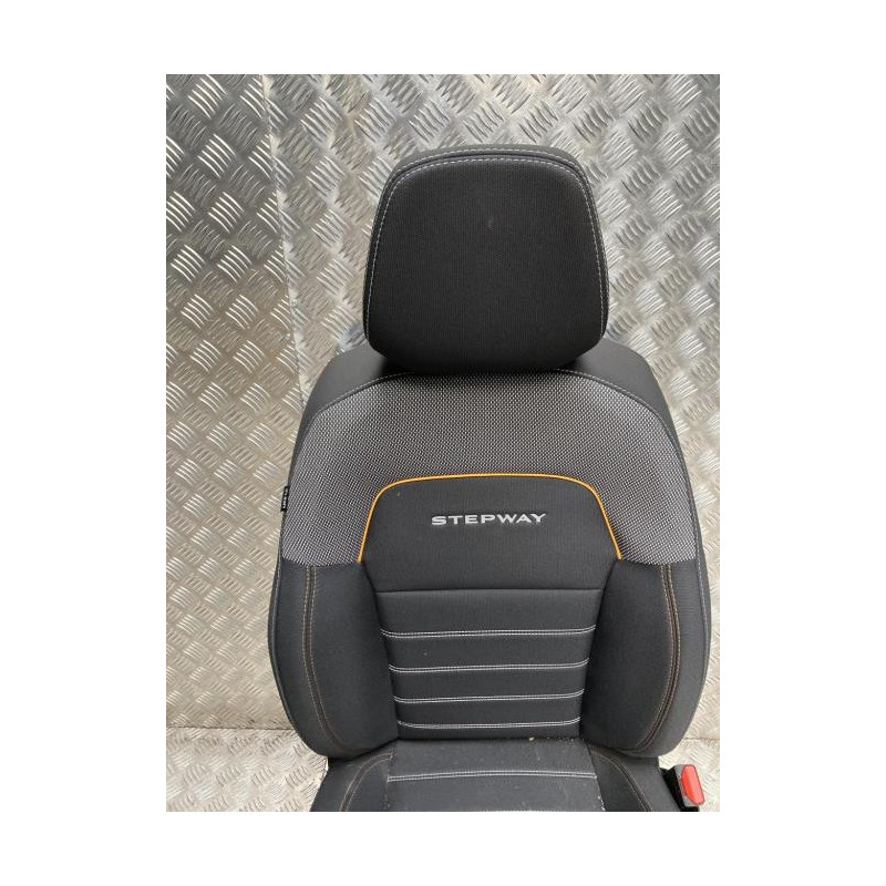 Siege avant droit DACIA SANDERO 3 d’occasion