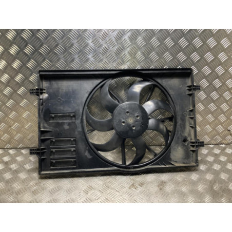 Moto ventilateur radiateur VOLKSWAGEN GOLF 7 PHASE 1 d’occasion