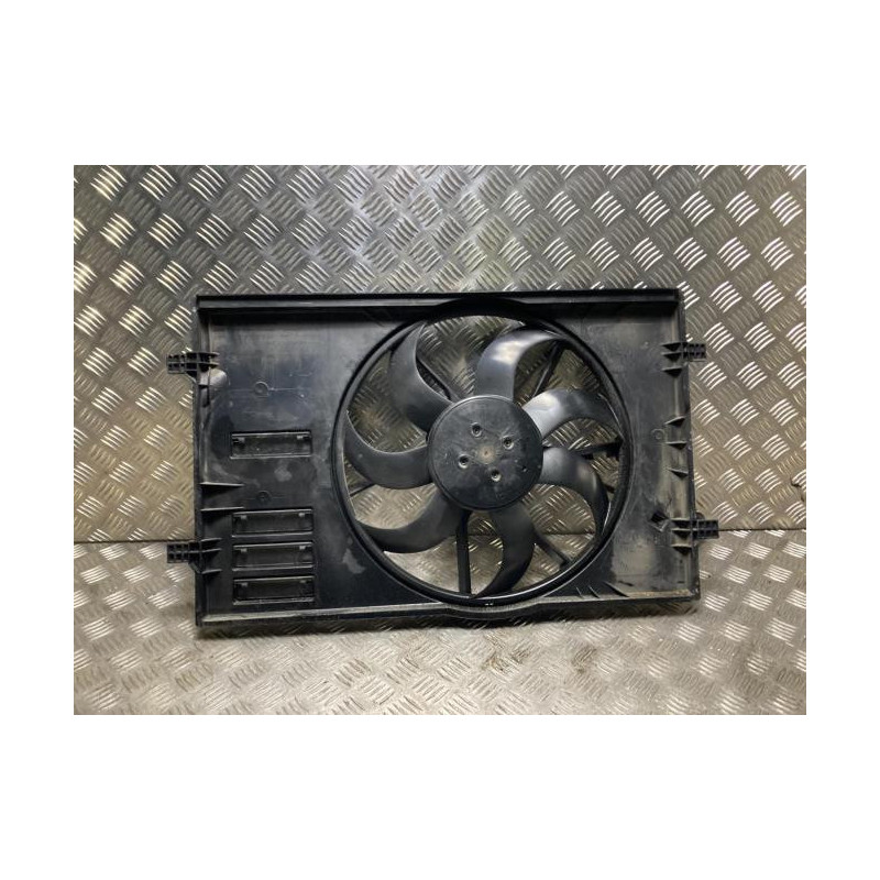 Moto ventilateur radiateur VOLKSWAGEN GOLF 7 PHASE 1 d’occasion