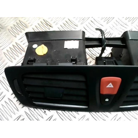 Aerateur tableau de bord RENAULT MEGANE 3 PHASE 1 COUPE d’occasion
