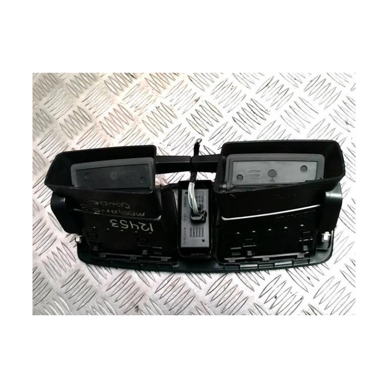 Aerateur tableau de bord RENAULT MEGANE 3 PHASE 1 COUPE d’occasion