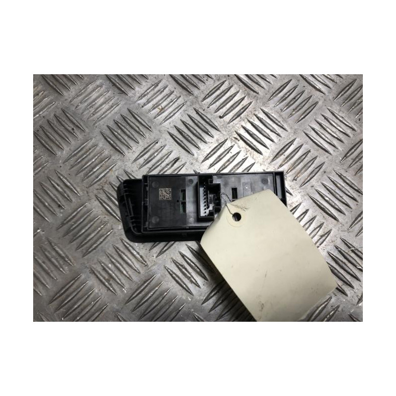 Interrupteur de leve vitre avant gauche VOLKSWAGEN GOLF 7 PHASE 1 d’occasion