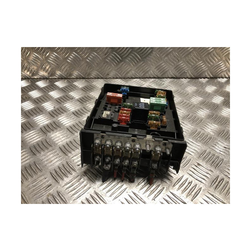 Porte fusible VOLKSWAGEN GOLF PLUS PHASE 1 d’occasion