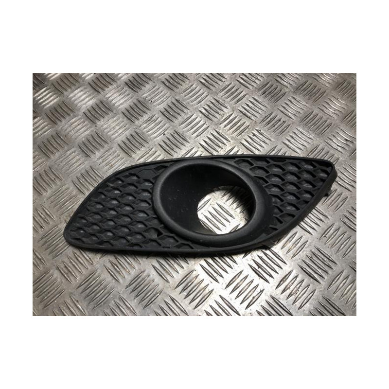 Enjoliveur anti brouillard OPEL ZAFIRA B PHASE 2 d’occasion