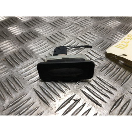 Actionneur serrure hayon RENAULT CLIO 4 PHASE 2 d’occasion