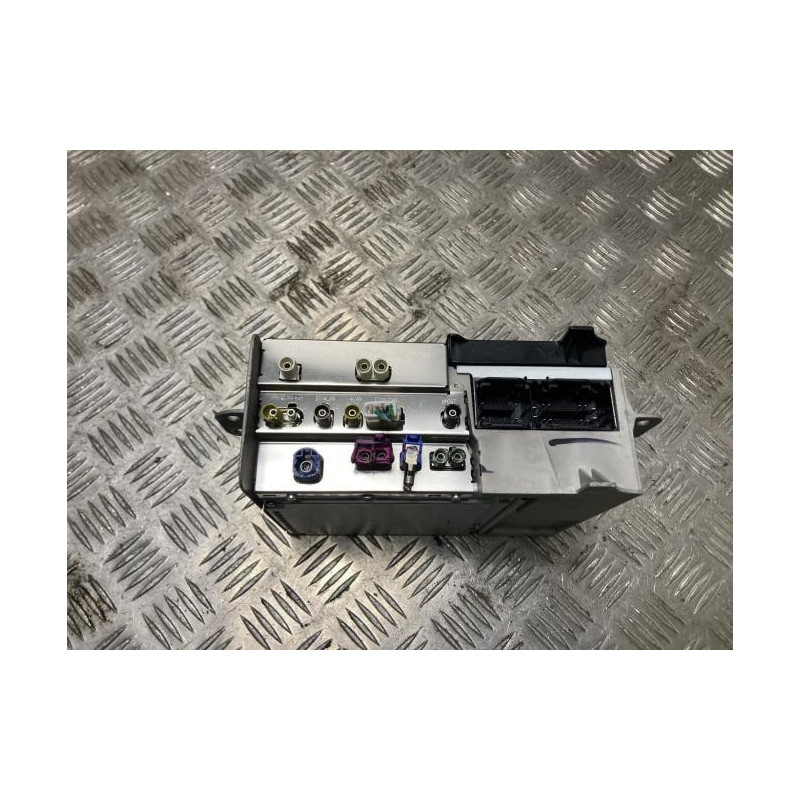 Autoradio d'origine MERCEDES CLASSE GLB 247 d’occasion