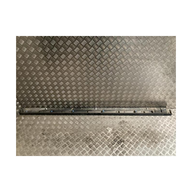 Bas de caisse droit MITSUBISHI SPACE STAR 3 PHASE 3 d’occasion