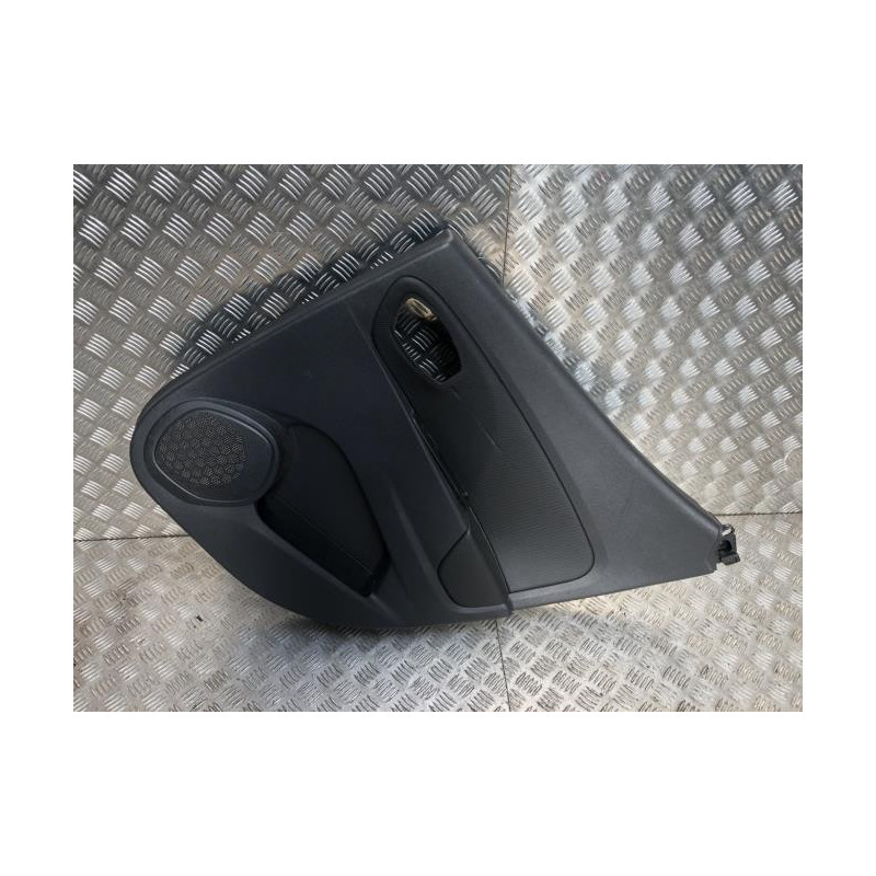 Panneau de porte arriere droit RENAULT CLIO 4 PHASE 2 d’occasion