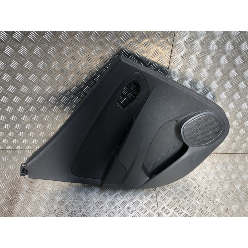 Panneau de porte arriere gauche RENAULT CLIO 4 PHASE 2 d’occasion