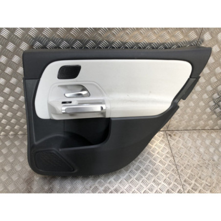 Panneau de porte arriere droit MERCEDES CLASSE GLB 247 d’occasion