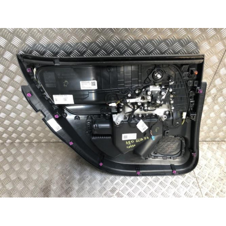 Panneau de porte arriere droit MERCEDES CLASSE GLB 247 d’occasion