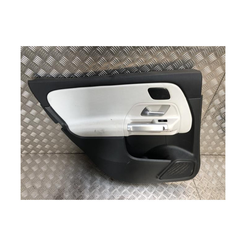 Panneau de porte arriere gauche MERCEDES CLASSE GLB 247 d’occasion