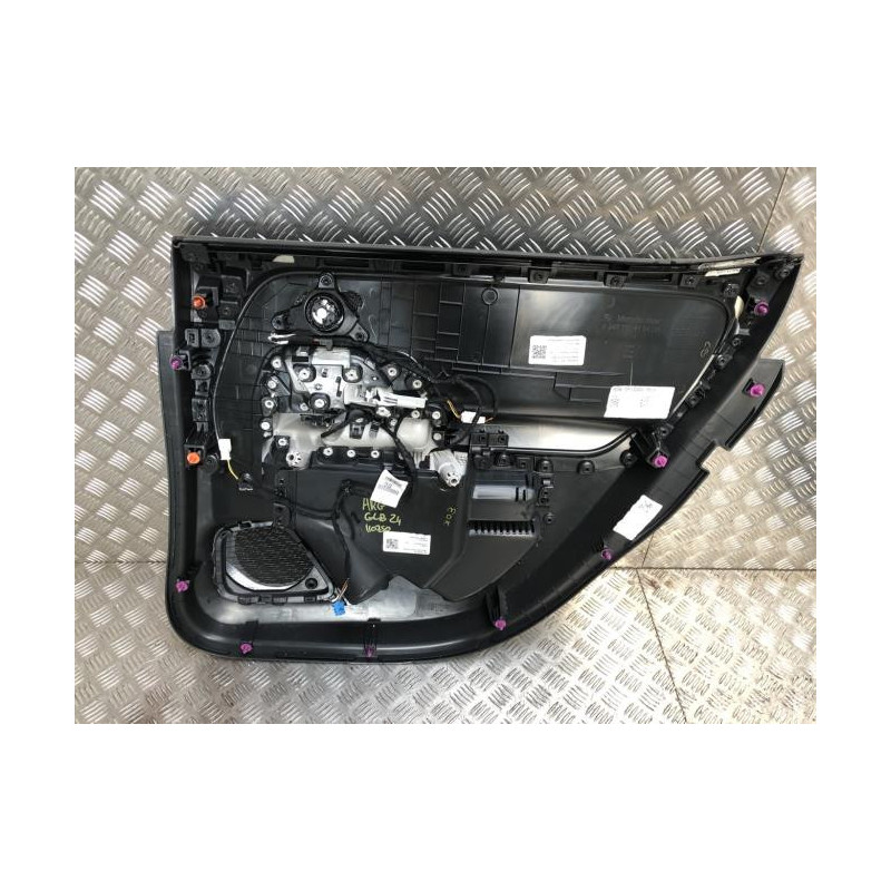 Panneau de porte arriere gauche MERCEDES CLASSE GLB 247 d’occasion