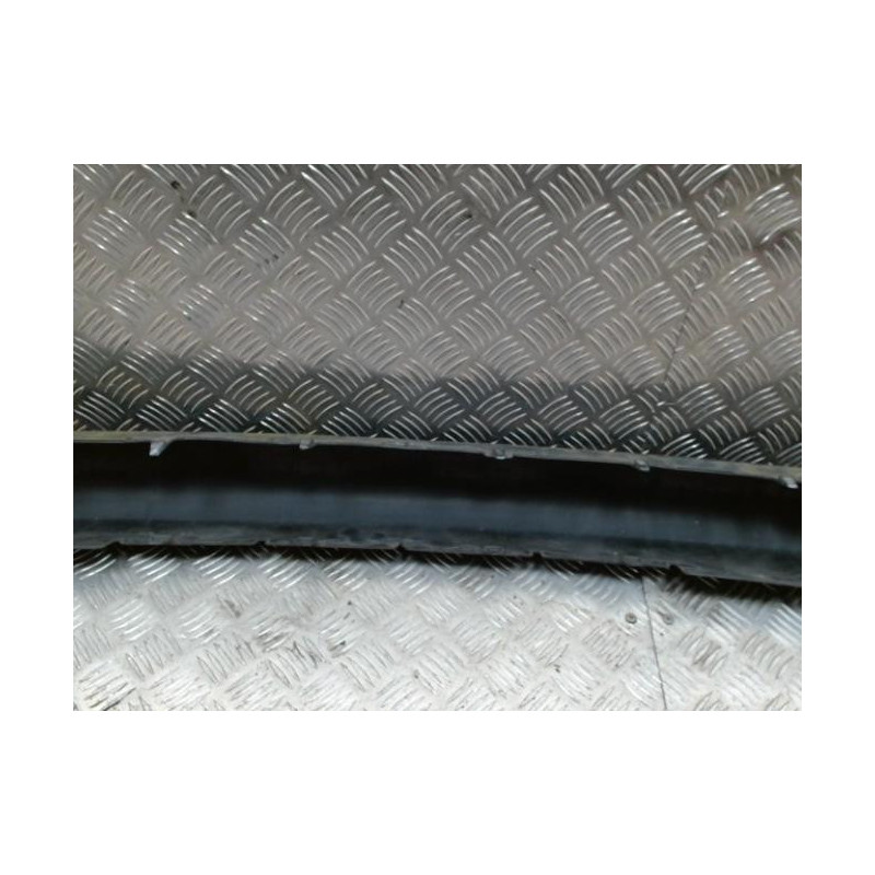 Moulure de pare choc arriere PEUGEOT 207 PHASE 1 d’occasion