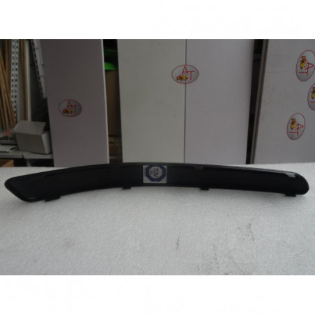 Moulure de pare choc avant VOLKSWAGEN  d’occasion