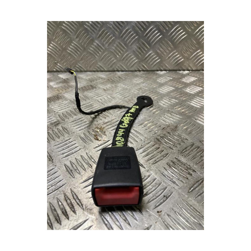 Attache ceinture avant droit VOLKSWAGEN GOLF 7 PHASE 1 d’occasion