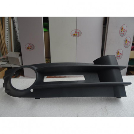 Grille de pare choc VOLKSWAGEN CADDY III d’occasion