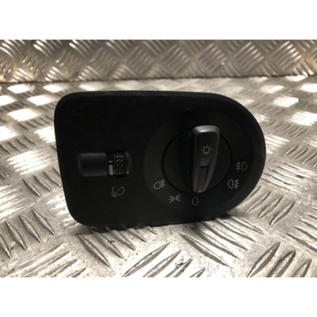 Commande de phare SEAT IBIZA 4 PHASE 2 d’occasion