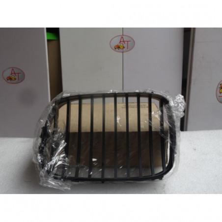 Grille de calandre gauche BMW SERIE 5 (E39) d’occasion
