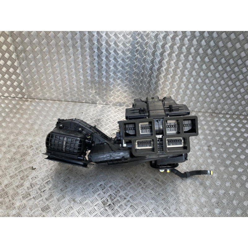 Bloc chauffage MERCEDES CLASSE GLB 247 d’occasion
