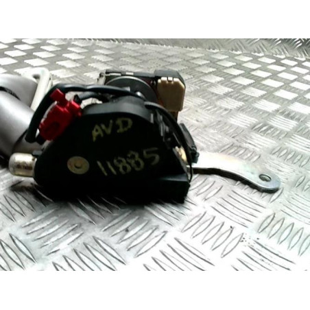 Ceinture avant droit NISSAN MICRA 3 PHASE 1 d’occasion