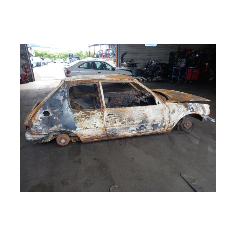 Optique avant secondaire gauche (feux)(clignotant) PEUGEOT 205 PHASE 1 d’occasion
