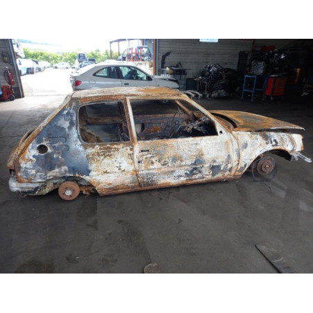 Optique avant secondaire gauche (feux)(clignotant) PEUGEOT 205 PHASE 1 d’occasion