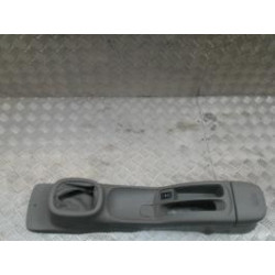 Console central (interieur plastique) NISSAN MICRA 3 PHASE 1 d’occasion