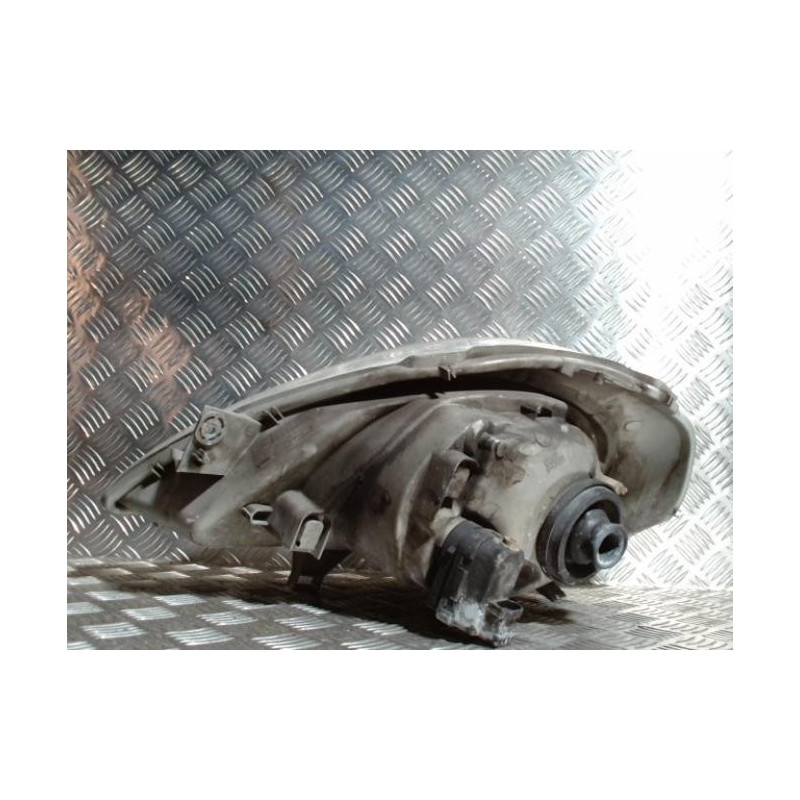 Optique avant principal droit (feux)(phare) RENAULT TRAFIC 2 PHASE 1 d’occasion