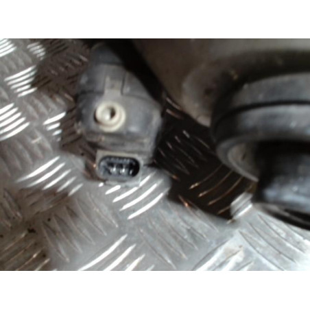 Optique avant principal droit (feux)(phare) RENAULT TRAFIC 2 PHASE 1 d’occasion