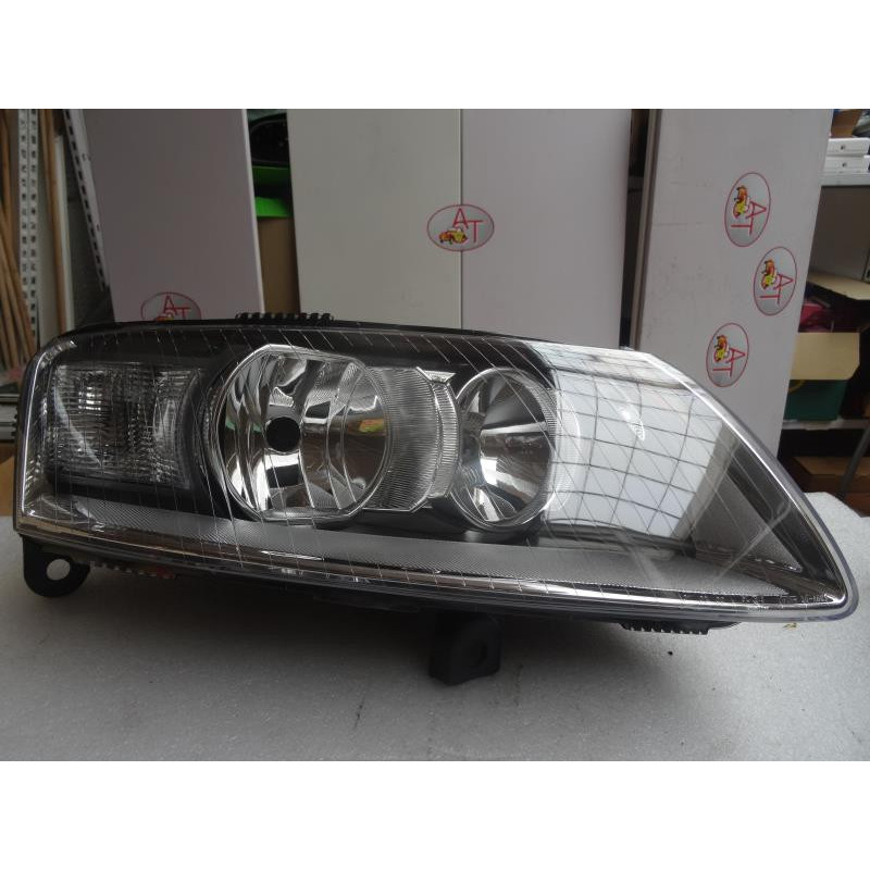 Optique avant principal droit (feux)(phare) AUDI  d’occasion