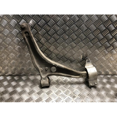 Triangle avant gauche MERCEDES CLASSE GLB 247 d’occasion