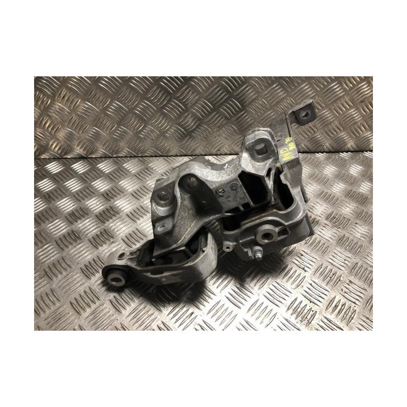 Support moteur droit MERCEDES CLASSE GLB 247 d’occasion