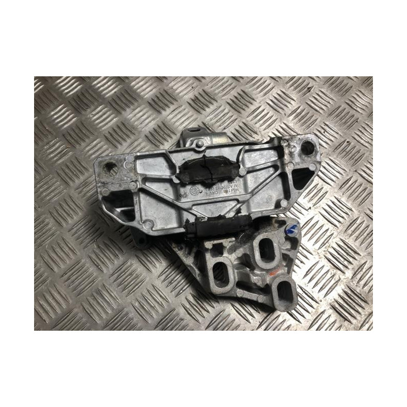 Support moteur gauche MERCEDES CLASSE GLB 247 d’occasion
