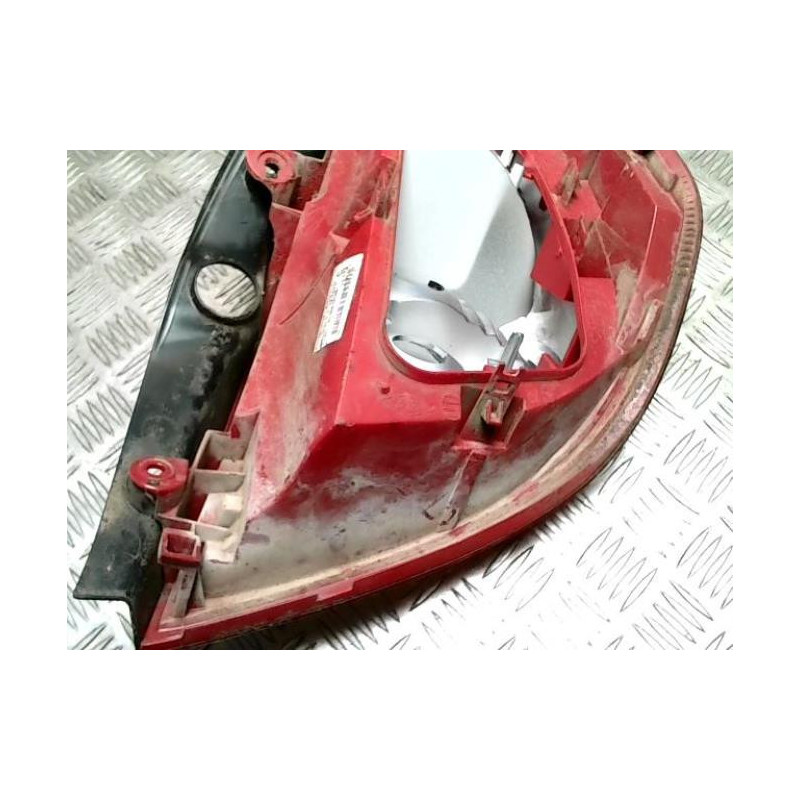 Feu arriere principal gauche (feux) RENAULT CLIO 3 PHASE 2 d’occasion