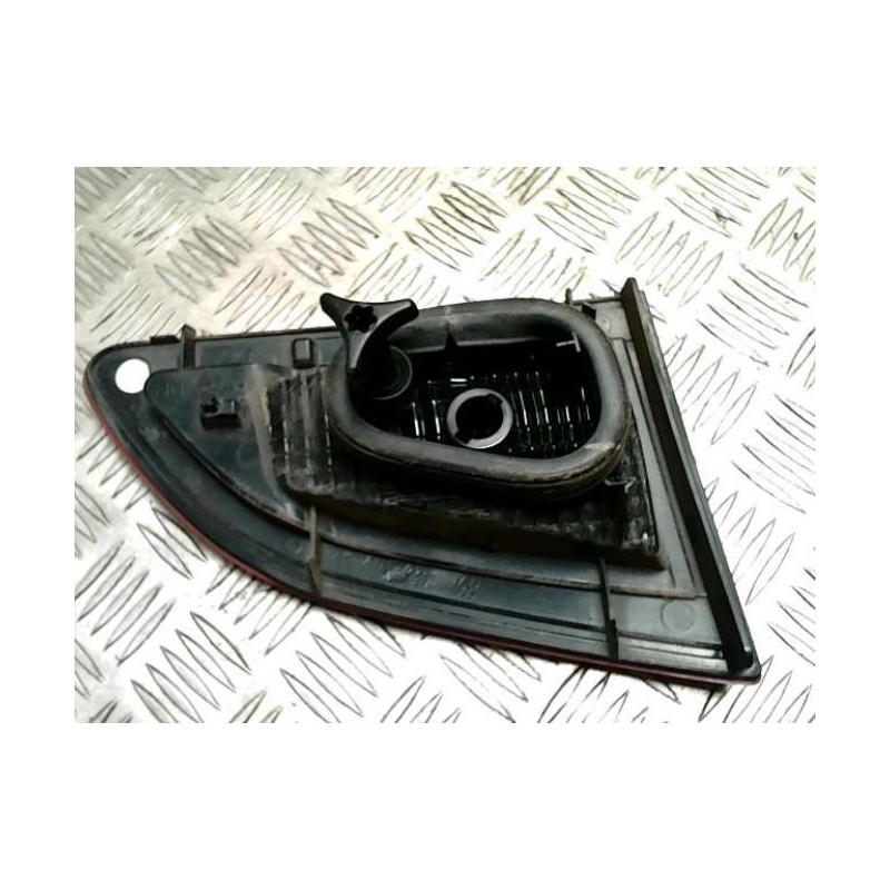 Feu arriere secondaire droit (feux) RENAULT SCENIC 3 PHASE 1 d’occasion