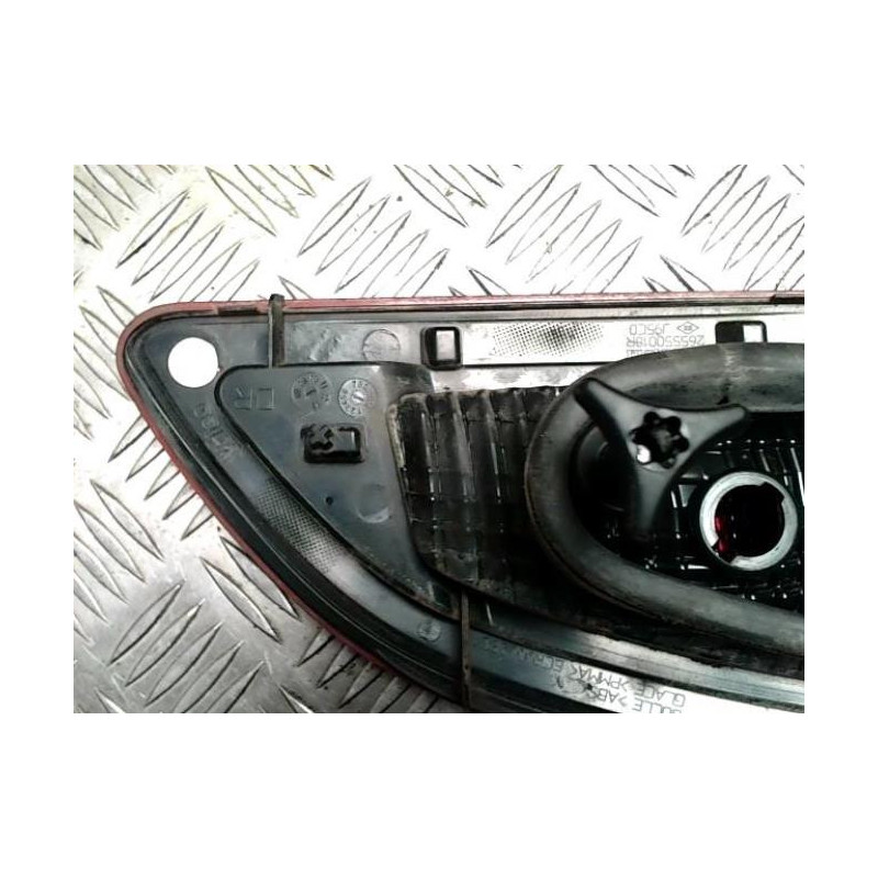 Feu arriere secondaire droit (feux) RENAULT SCENIC 3 PHASE 1 d’occasion