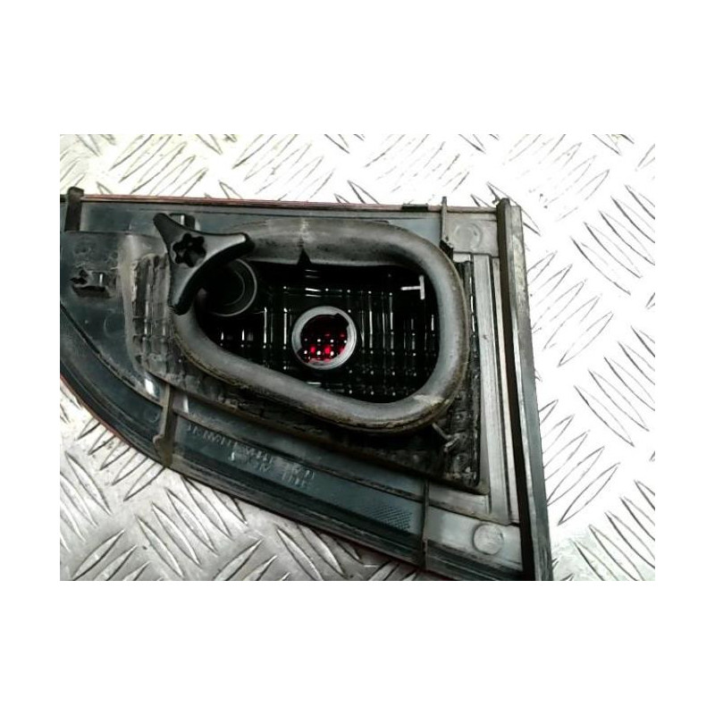 Feu arriere secondaire droit (feux) RENAULT SCENIC 3 PHASE 1 d’occasion