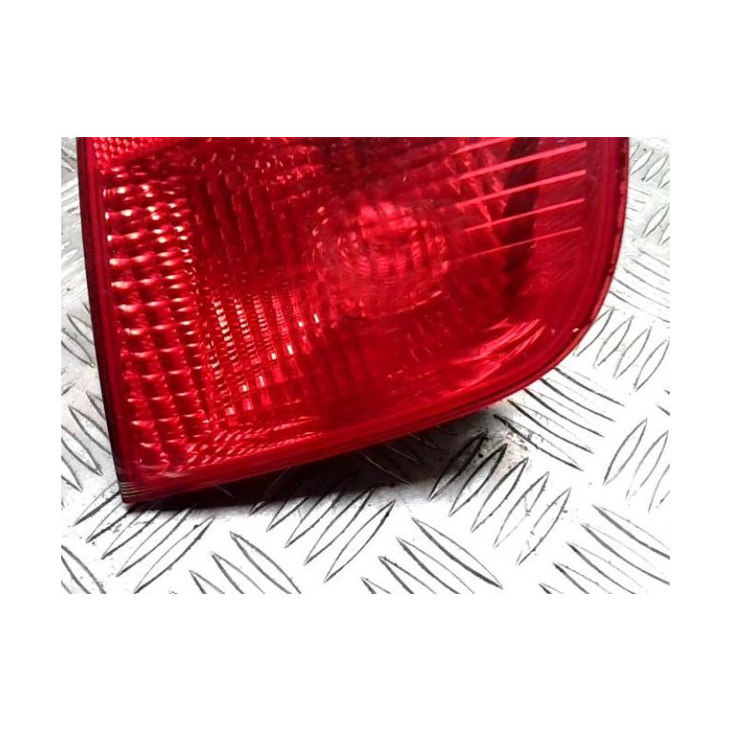 Feu arriere secondaire droit (feux) AUDI A4 2 PHASE 2 d’occasion